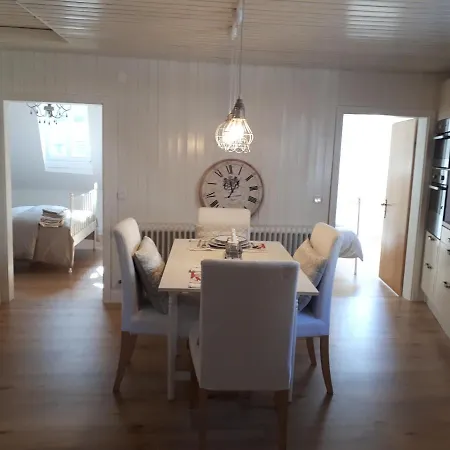 Uber Den Dachern Von Apartman